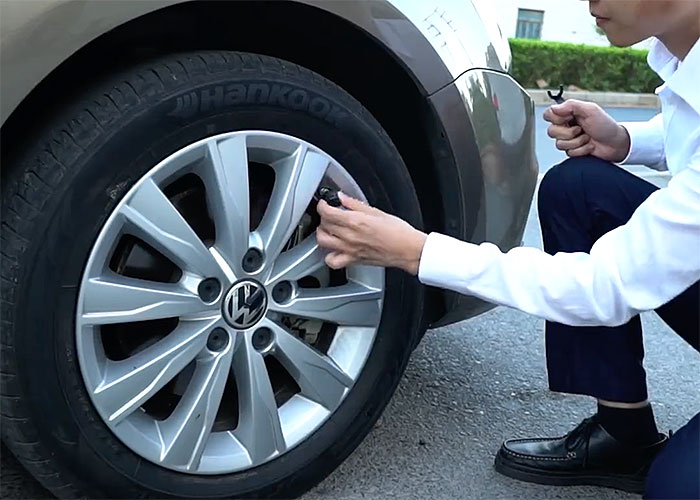 Tyre Pressure Monitoring System Installation