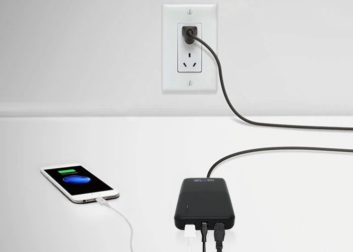Powerbank Simultaneous Charging devices