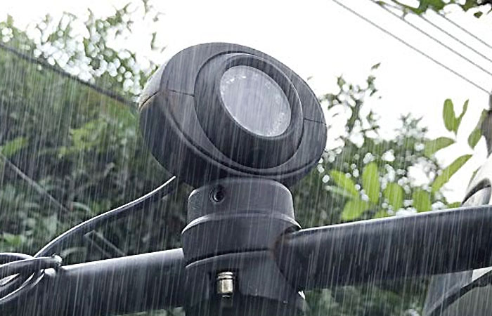 side view camera in rain with caption IP68 waterproof